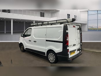 Used Renault Trafic 2017 for sale - 76973960: Photo