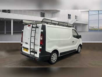 Used Renault Trafic 2017 for sale - 76973960: Photo