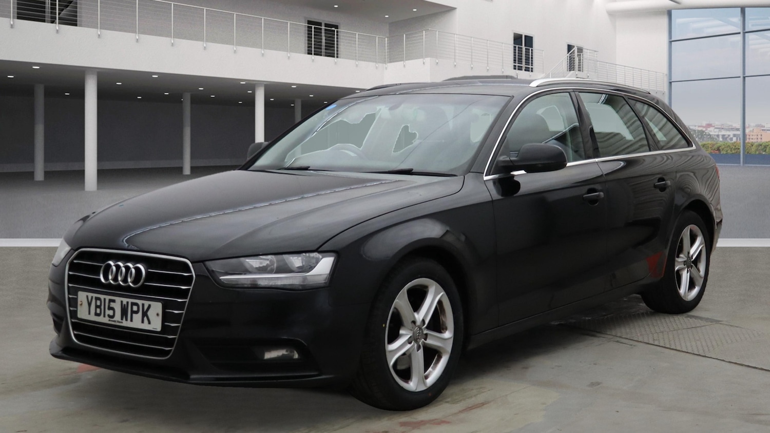 Used Audi A4 2015 for sale - 76684563: Photo 2