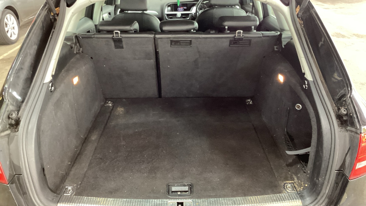 Used Audi A4 2015 for sale - 76684563: Photo 8