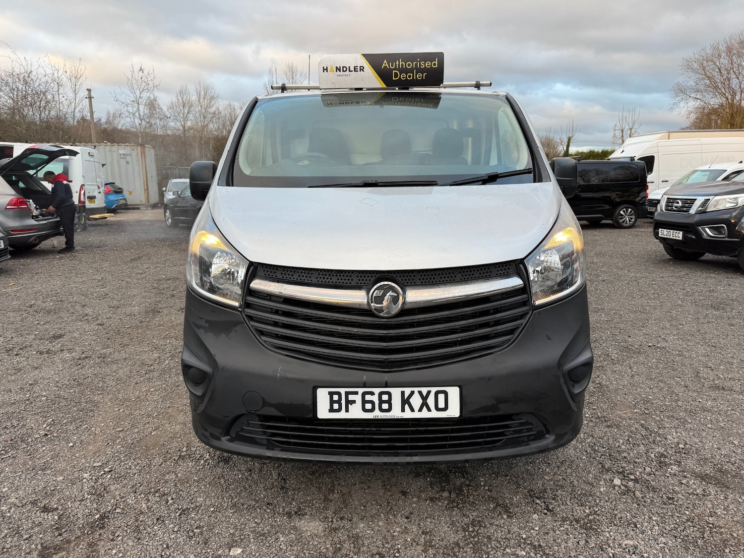 Used Vauxhall Vivaro 2018 for sale - 76868221: Photo 2