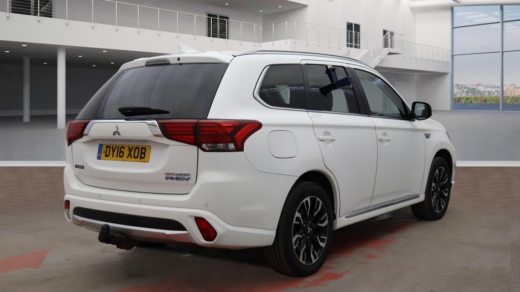 Used Mitsubishi Outlander 2016 for sale - 77938441: Photo 3