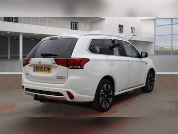 Used Mitsubishi Outlander 2016 for sale - 77938441: Photo