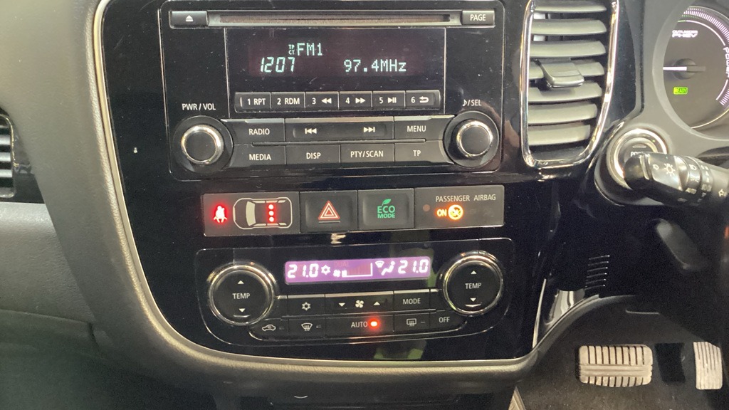 Used Mitsubishi Outlander 2016 for sale - 77938441: Photo 9