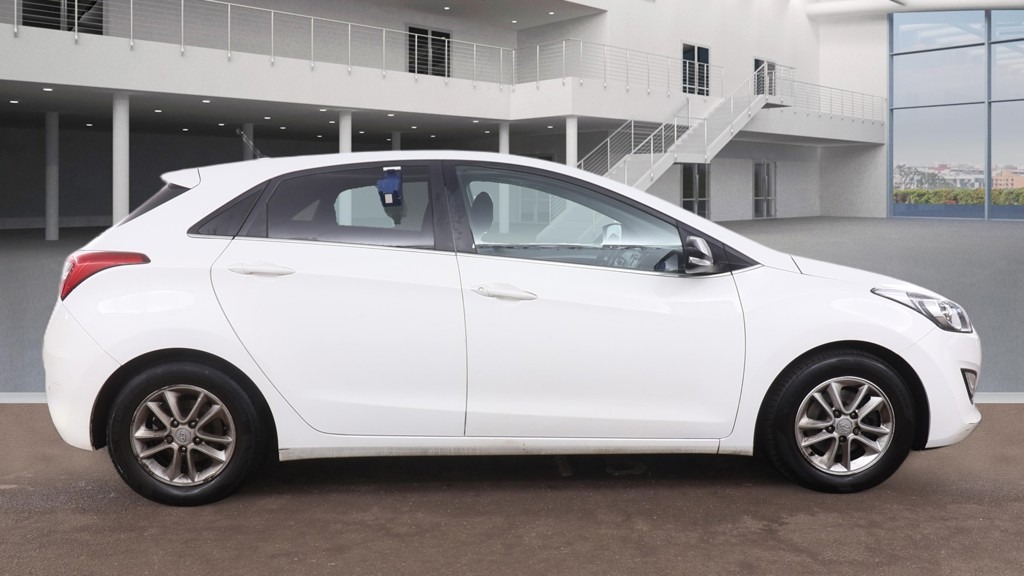 Used Hyundai i30 2014 for sale - 77532156: Photo 3