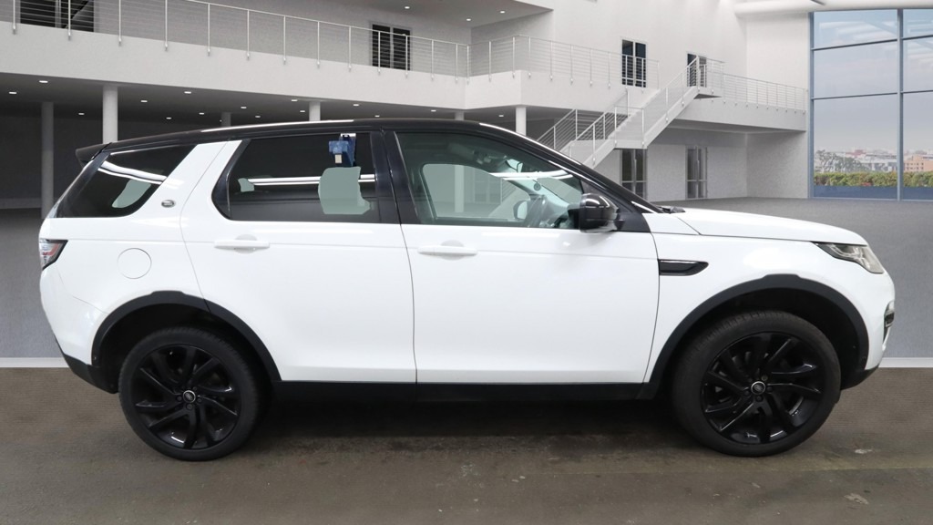 Used Land Rover Discovery Sport 2015 for sale - 77984943: Photo 5