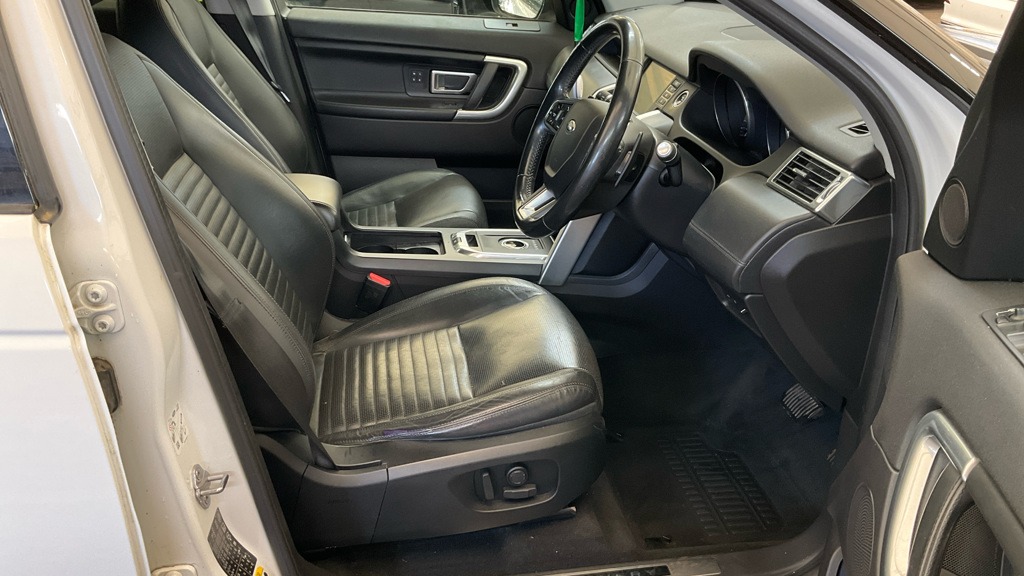 Used Land Rover Discovery Sport 2015 for sale - 77984943: Photo 7