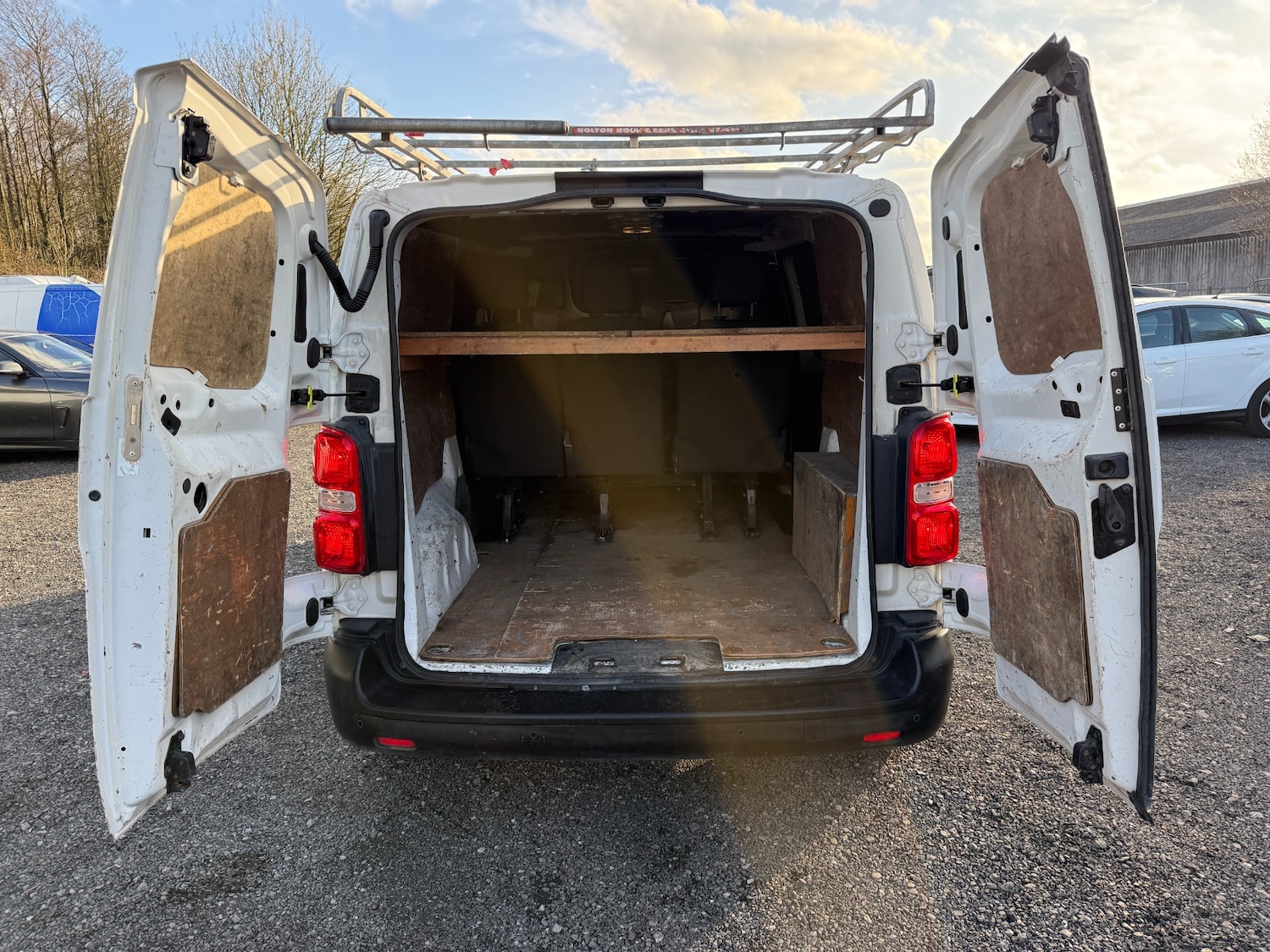 Used Peugeot Expert 2018 for sale - 76971679: Photo 21