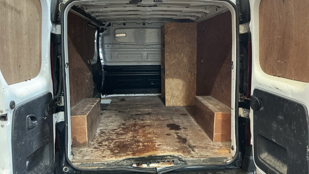 Used Vauxhall Vivaro 2016 for sale - 77980263: Photo 11