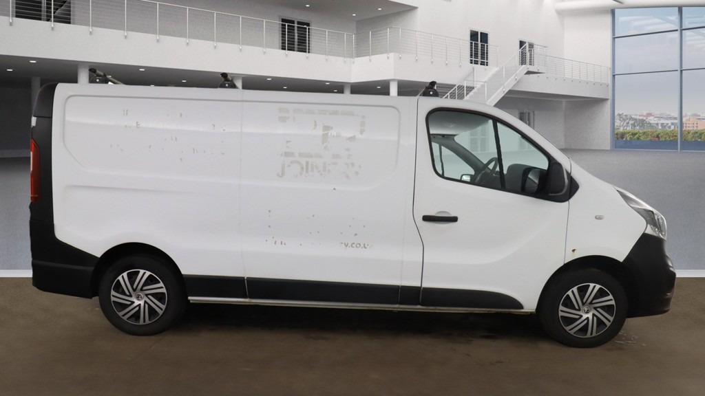Used Vauxhall Vivaro 2016 for sale - 77980263: Photo 5