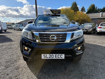 Used Nissan Navara 2020 for sale - 76320635: Photo