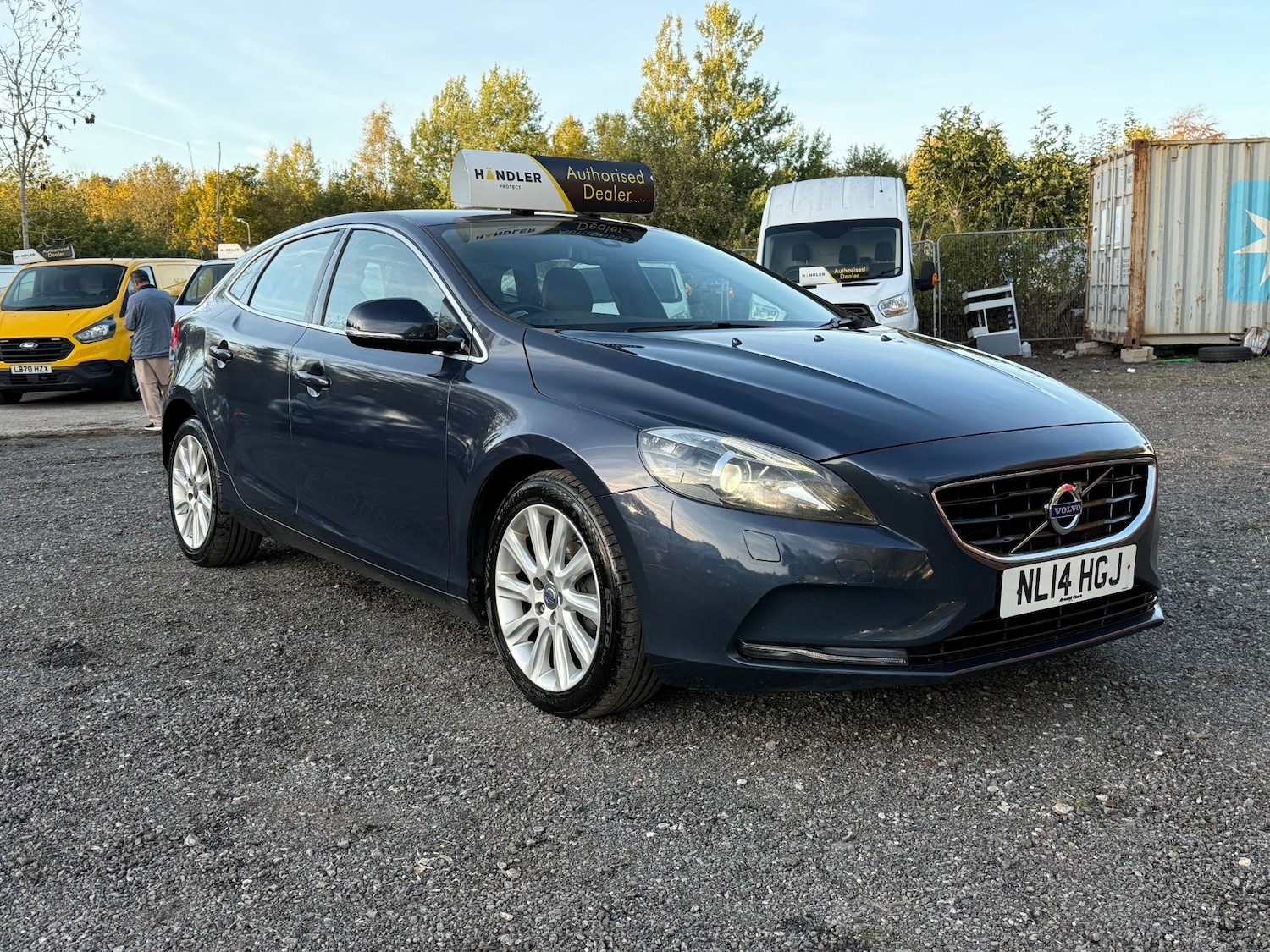 Used Volvo V40 2014 for sale - 76131626: Photo 1