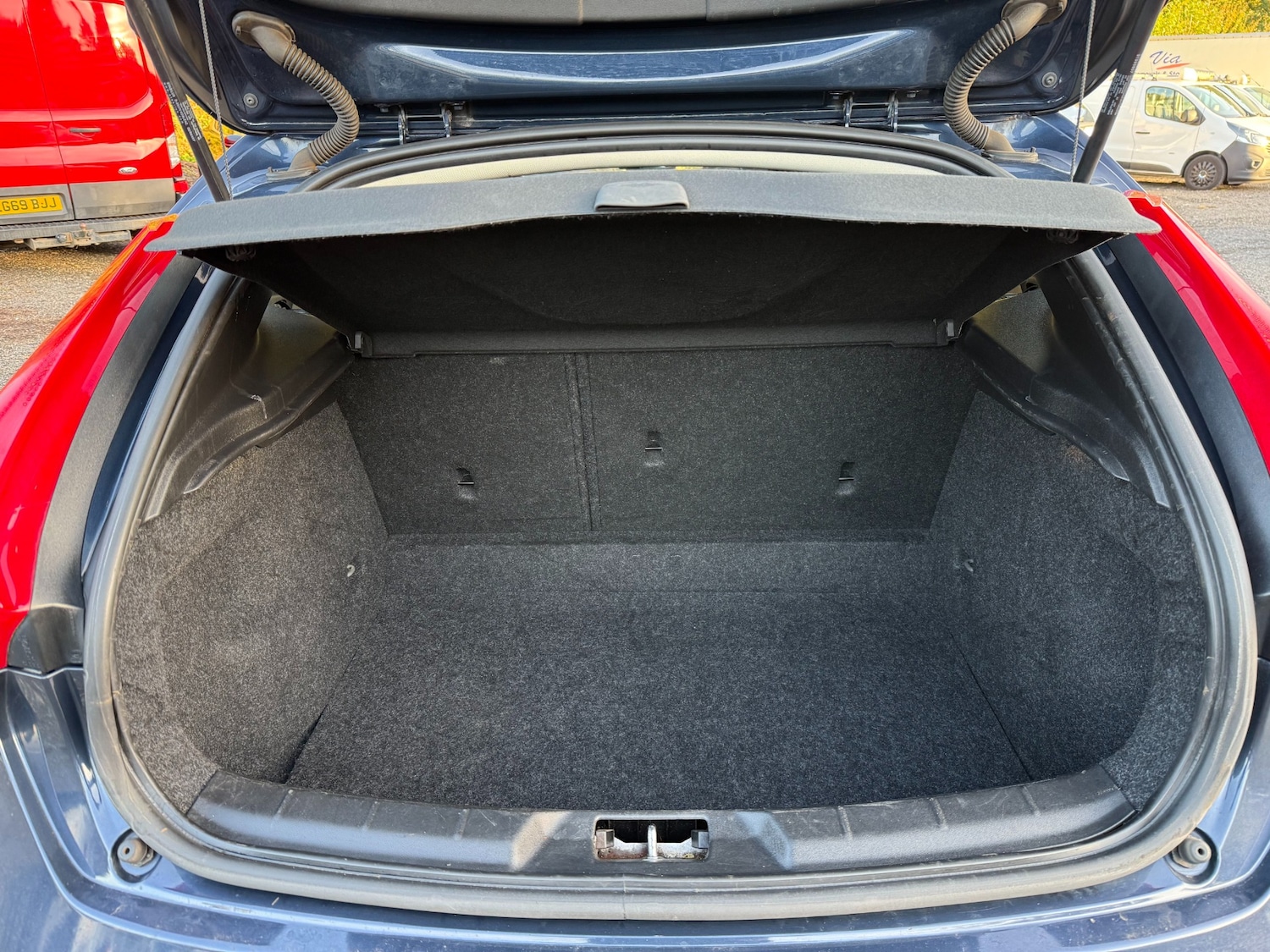 Used Volvo V40 2014 for sale - 76131626: Photo 21