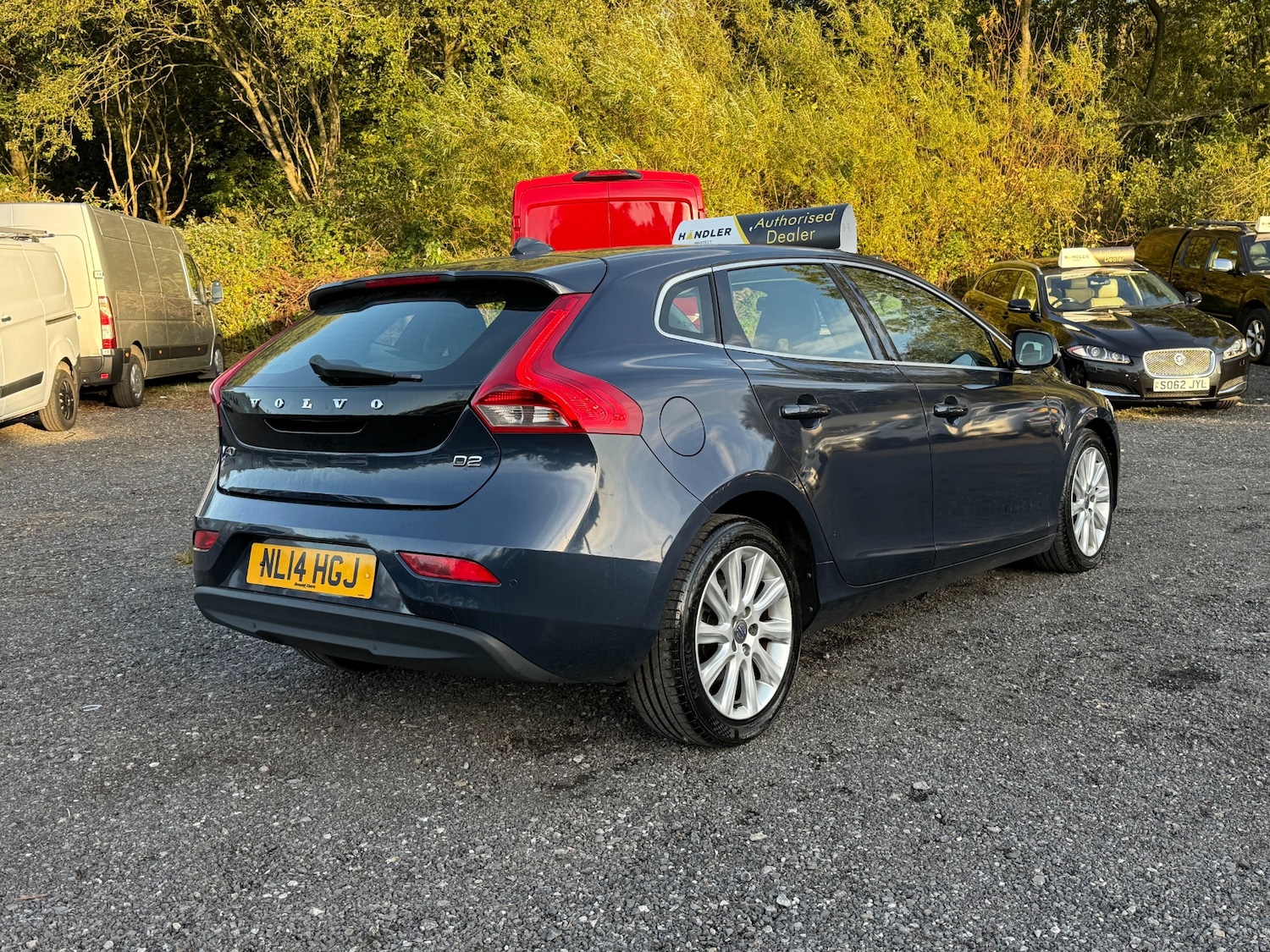 Used Volvo V40 2014 for sale - 76131626: Photo 6