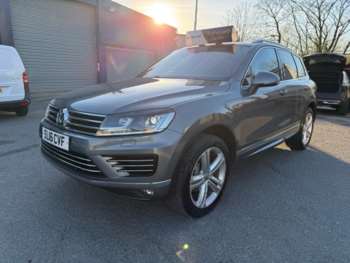 Used Volkswagen Touareg 2016 for sale - 74086311: Photo
