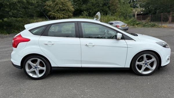 Used Ford Focus 2014 for sale - 76244409: Photo 4