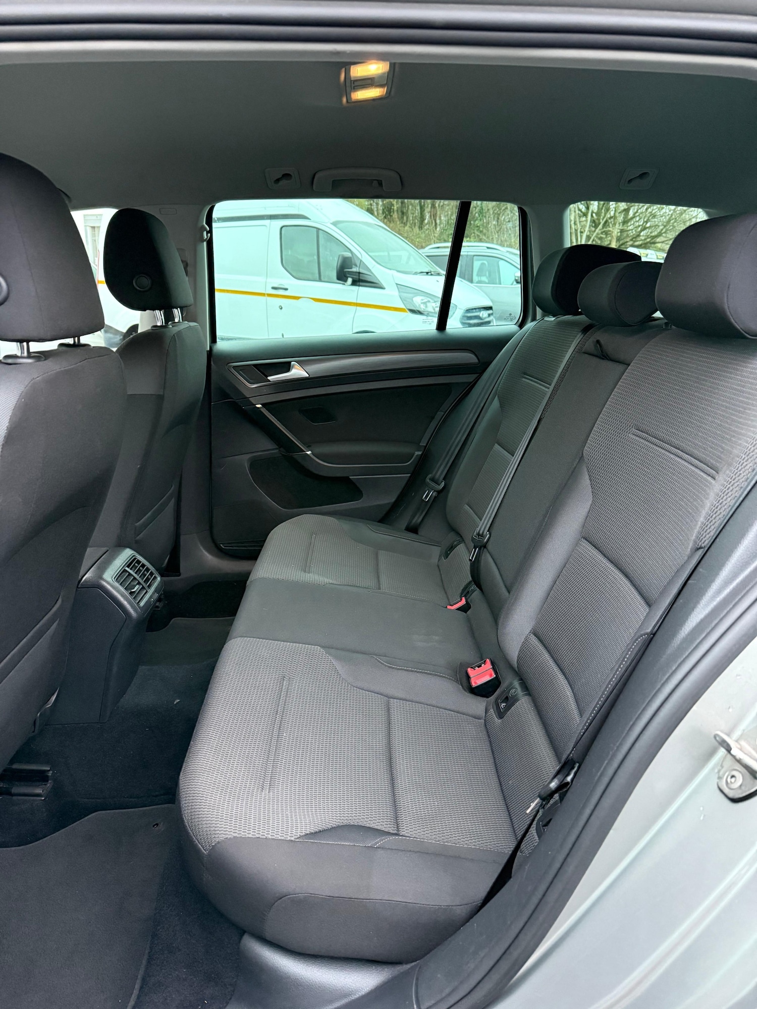 Used Volkswagen Golf 2017 for sale - 76672647: Photo 20