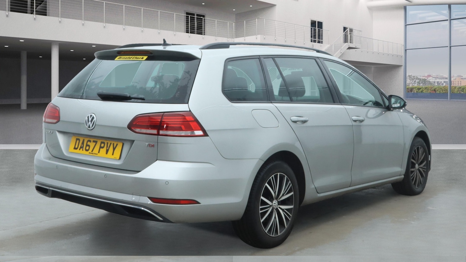 Used Volkswagen Golf 2017 for sale - 76672647: Photo 3