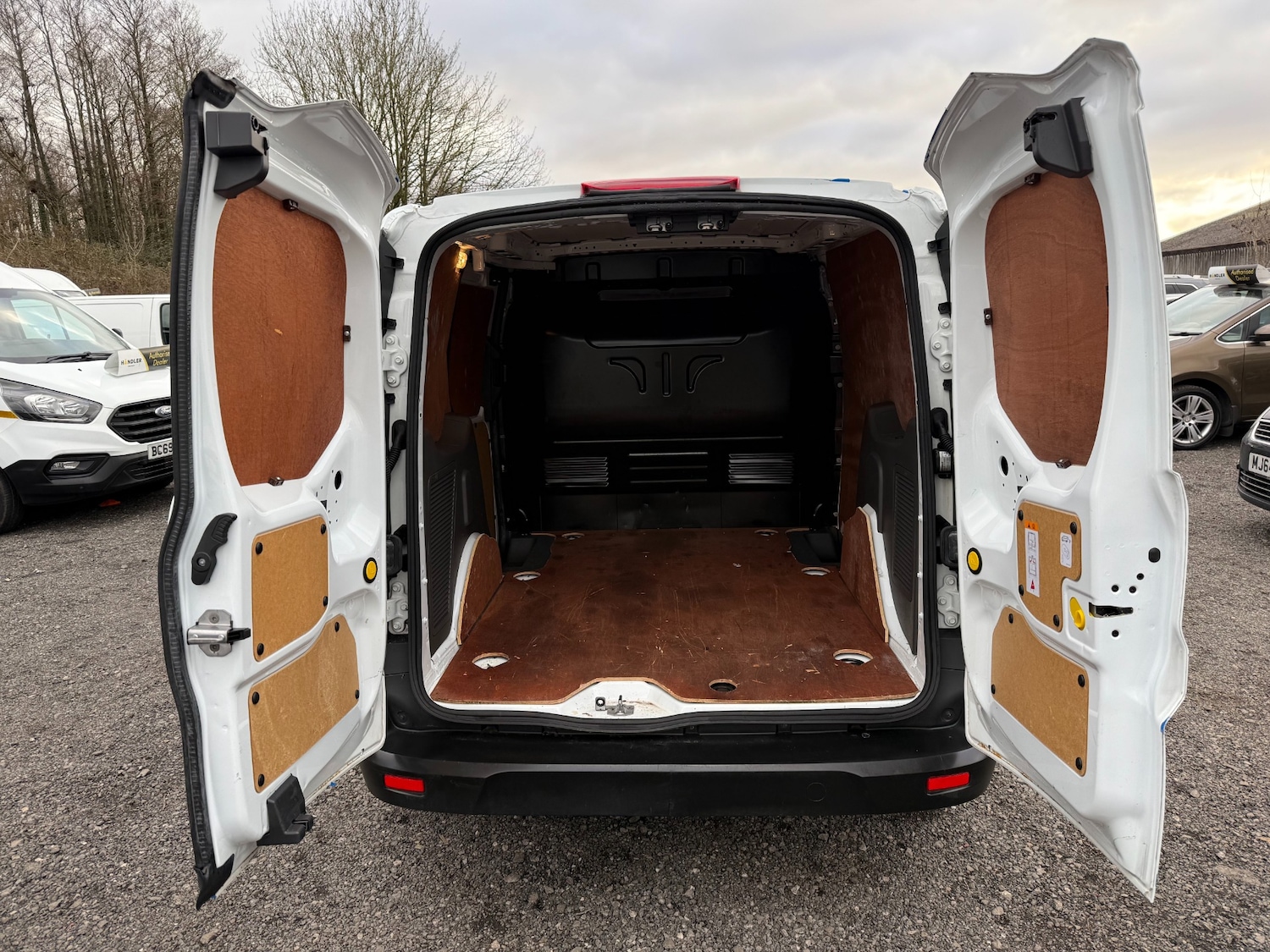 Used Ford Transit Connect 2020 for sale - 78198184: Photo 19