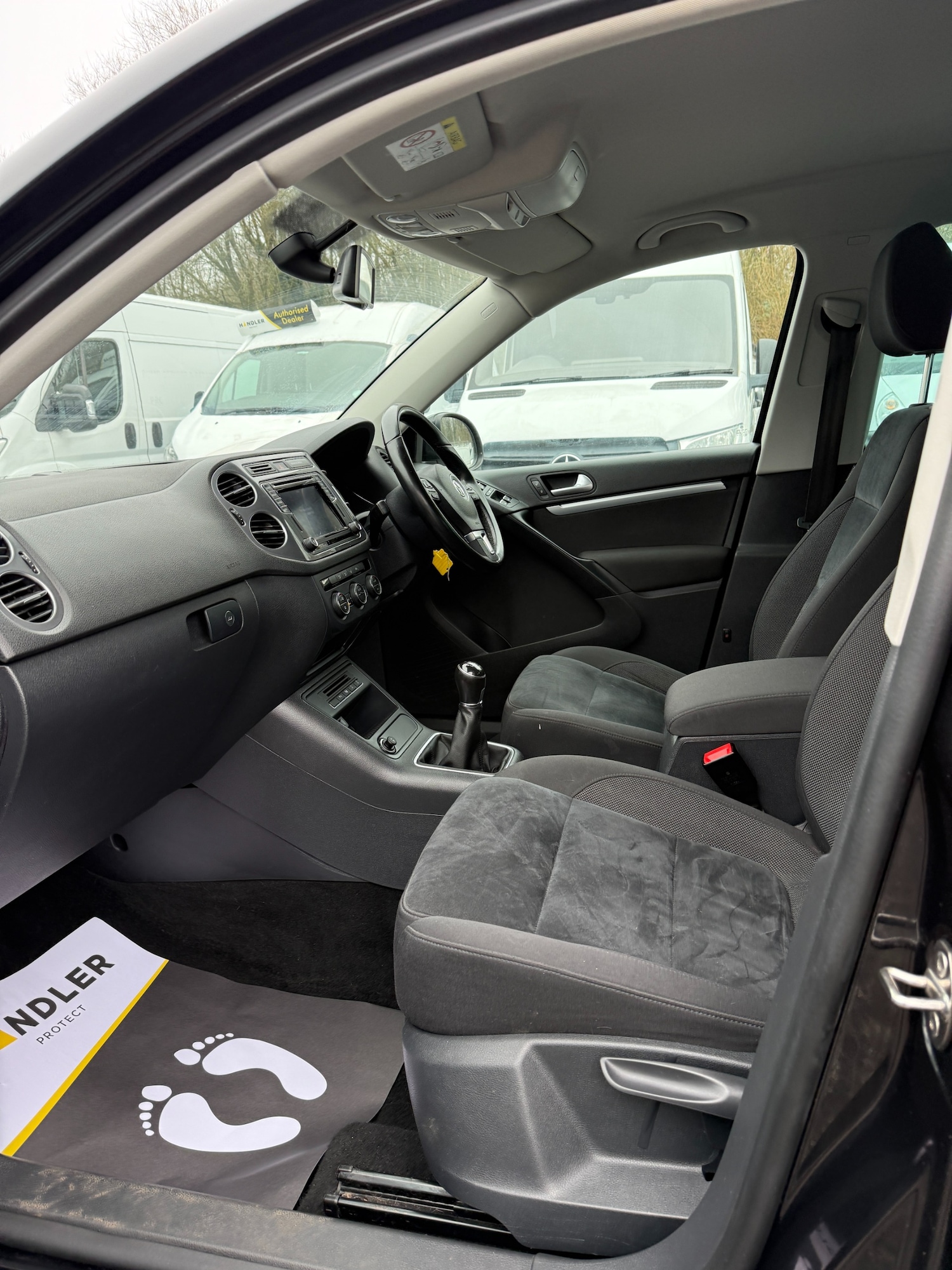 Used Volkswagen Tiguan 2015 for sale - 77536156: Photo 16