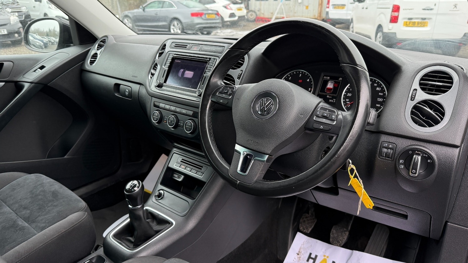 Used Volkswagen Tiguan 2015 for sale - 77536156: Photo 25