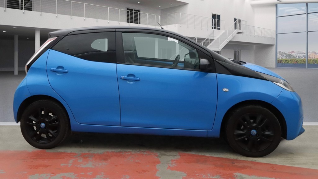 Used Toyota AYGO 2015 for sale - 77536095: Photo 5