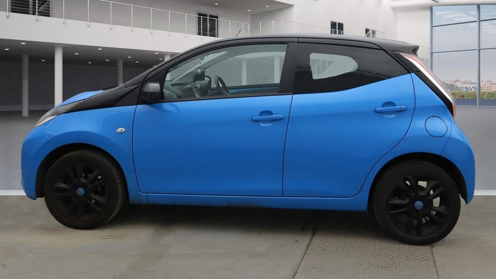 Used Toyota AYGO 2015 for sale - 77536095: Photo 6