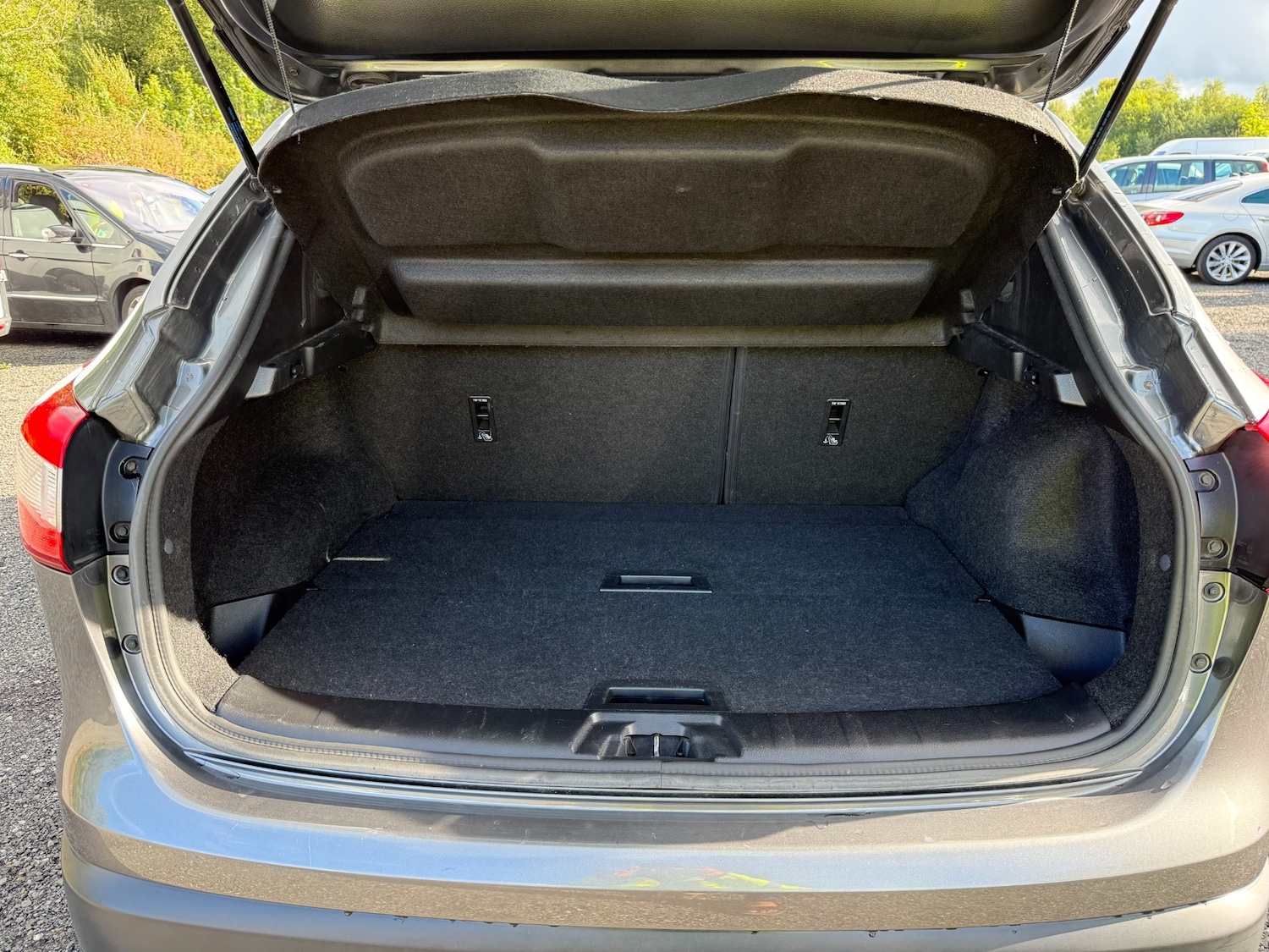 Used Nissan Qashqai 2016 for sale - 76875905: Photo 18