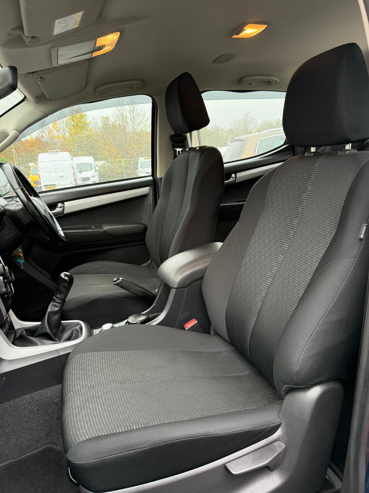 Used Isuzu D-Max 2018 for sale - 77032831: Photo 15