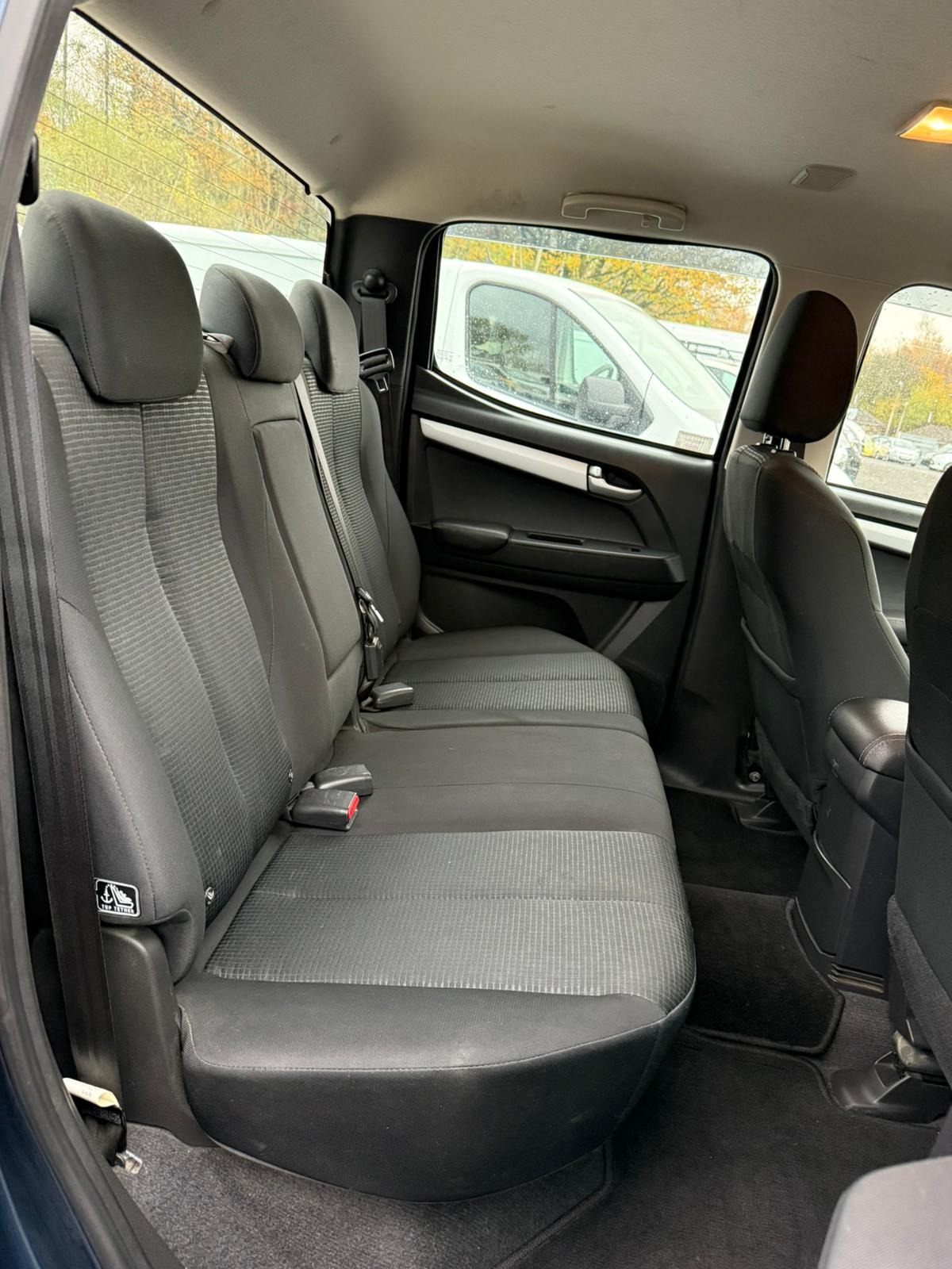 Used Isuzu D-Max 2018 for sale - 77032831: Photo 17