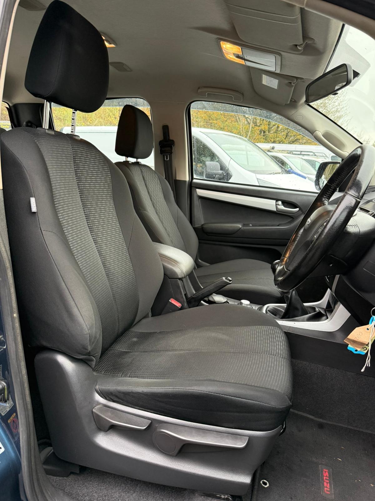 Used Isuzu D-Max 2018 for sale - 77032831: Photo 9