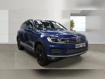 Used Volkswagen Touareg 2018 for sale - 79608795: Photo