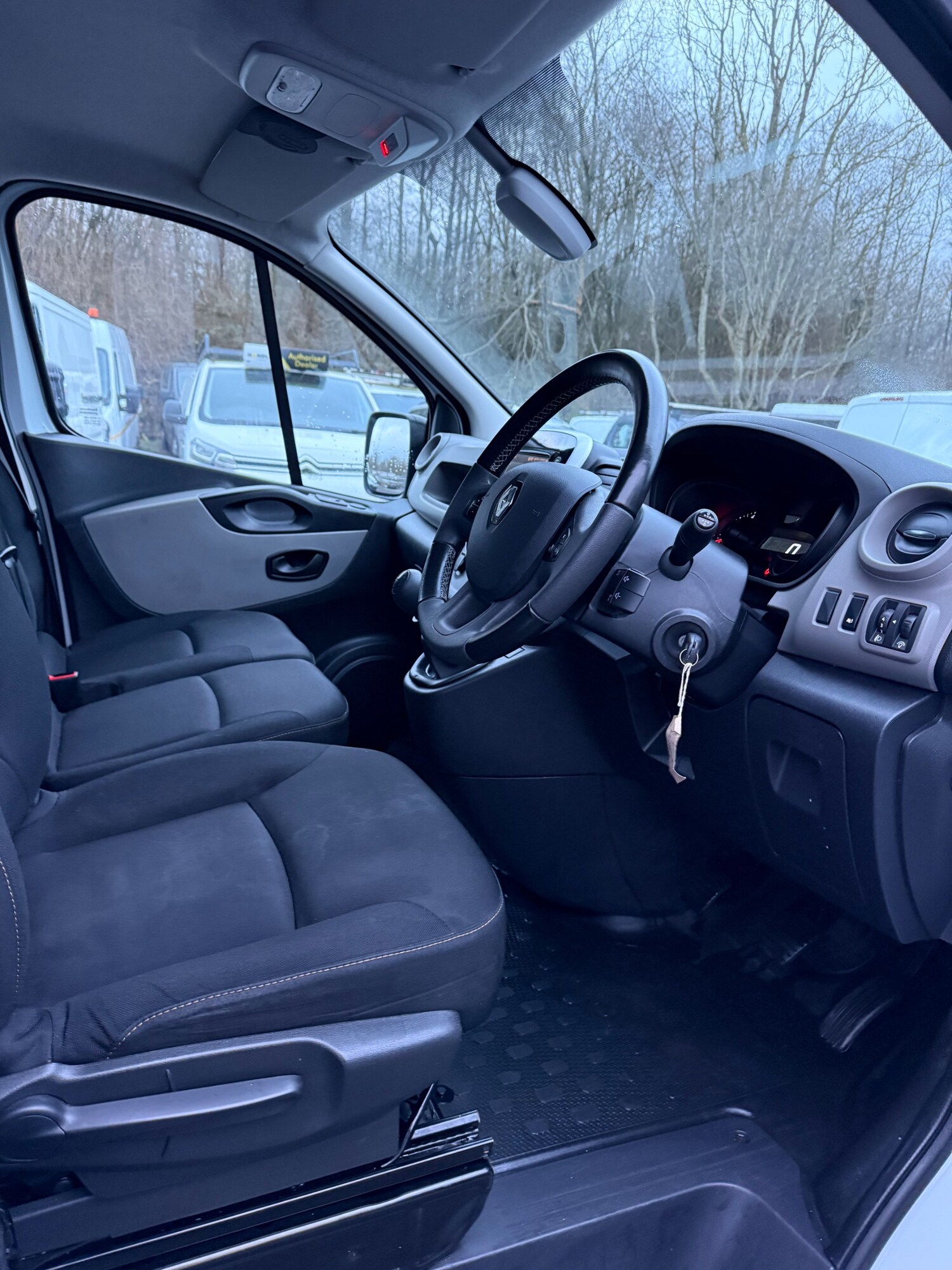 Used Renault Trafic 2017 for sale - 77336298: Photo 10