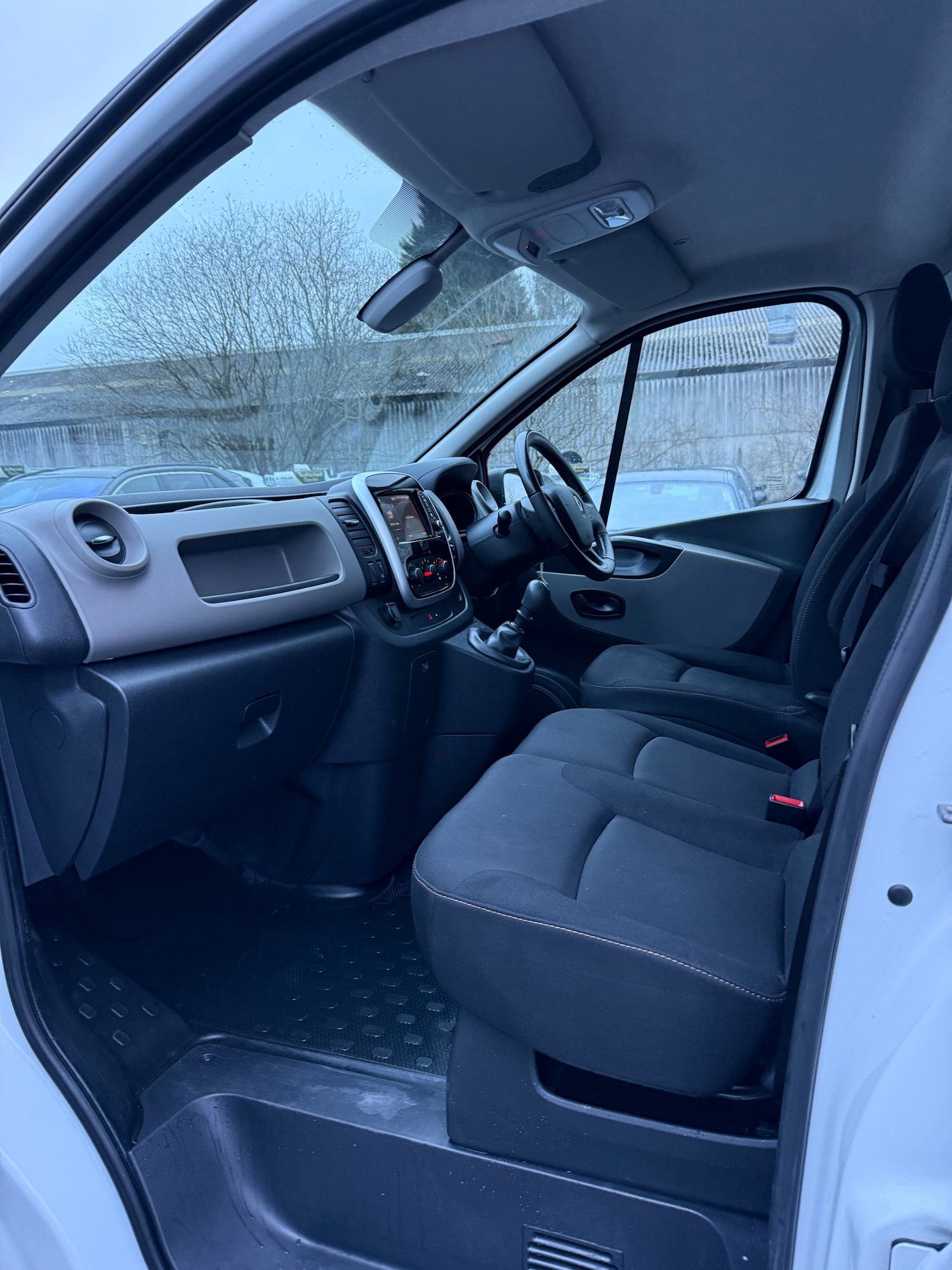 Used Renault Trafic 2017 for sale - 77336298: Photo 18