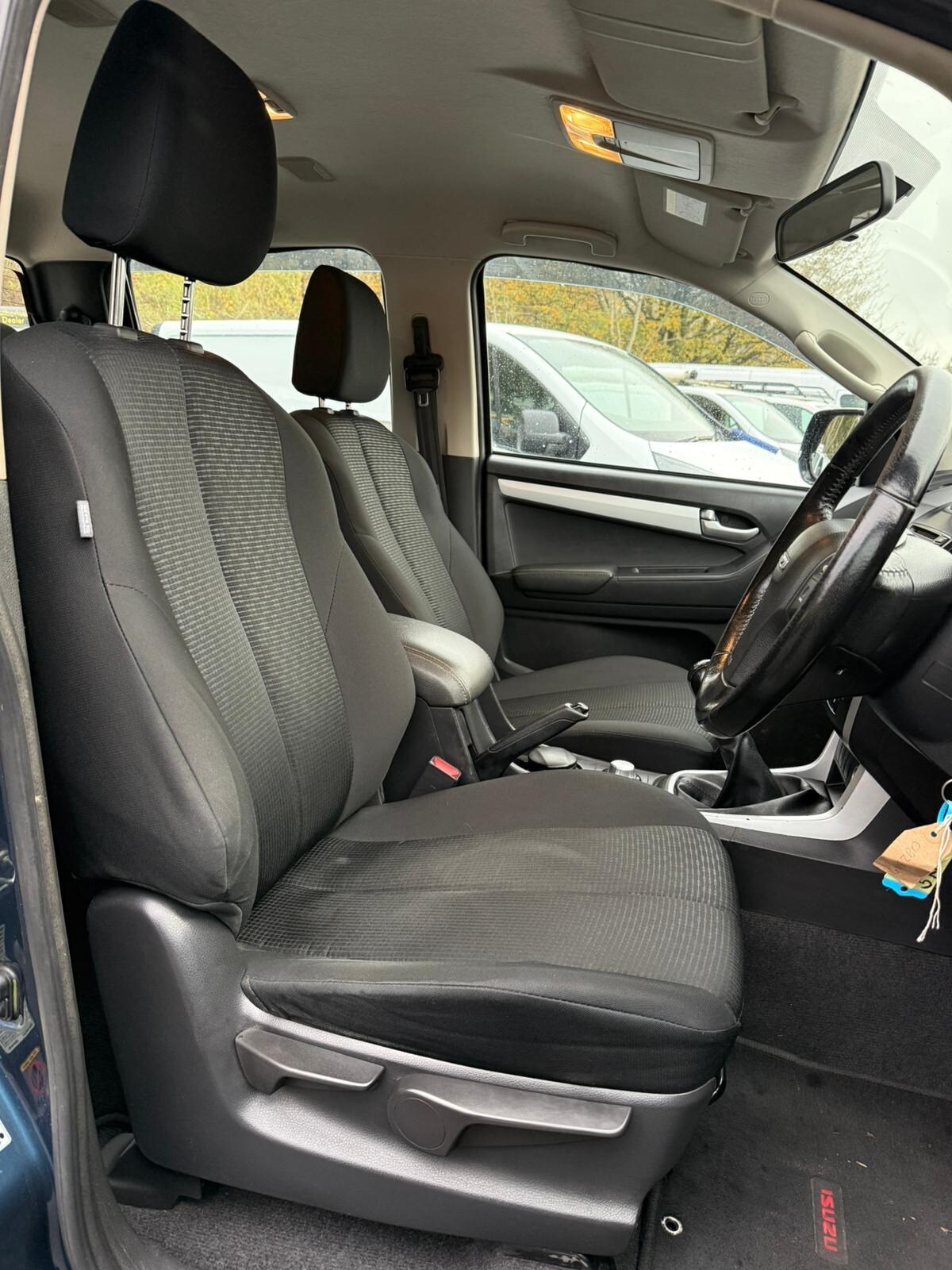 Used Isuzu D-Max 2018 for sale - 76379255: Photo 9