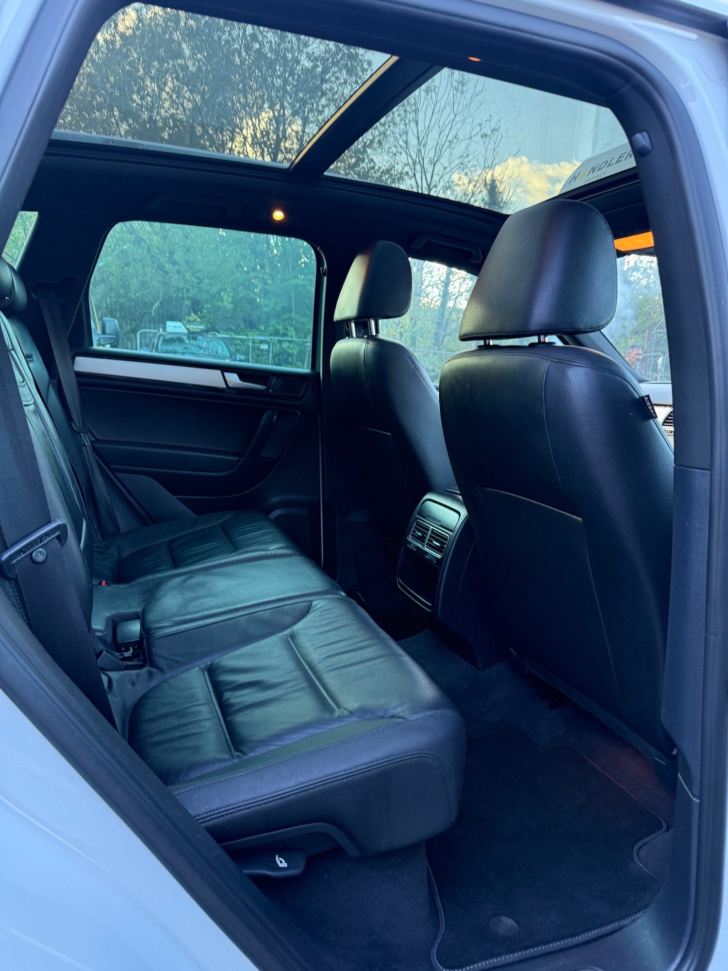 Used Volkswagen Touareg 2014 for sale - 76361545: Photo 18