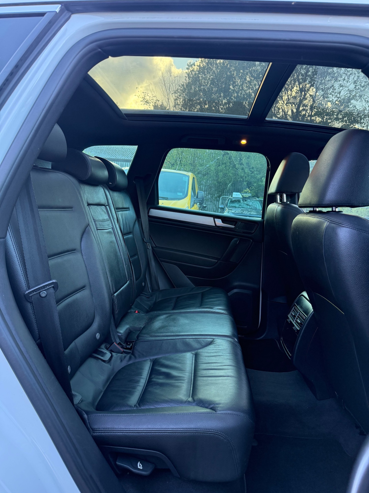 Used Volkswagen Touareg 2014 for sale - 76361545: Photo 19