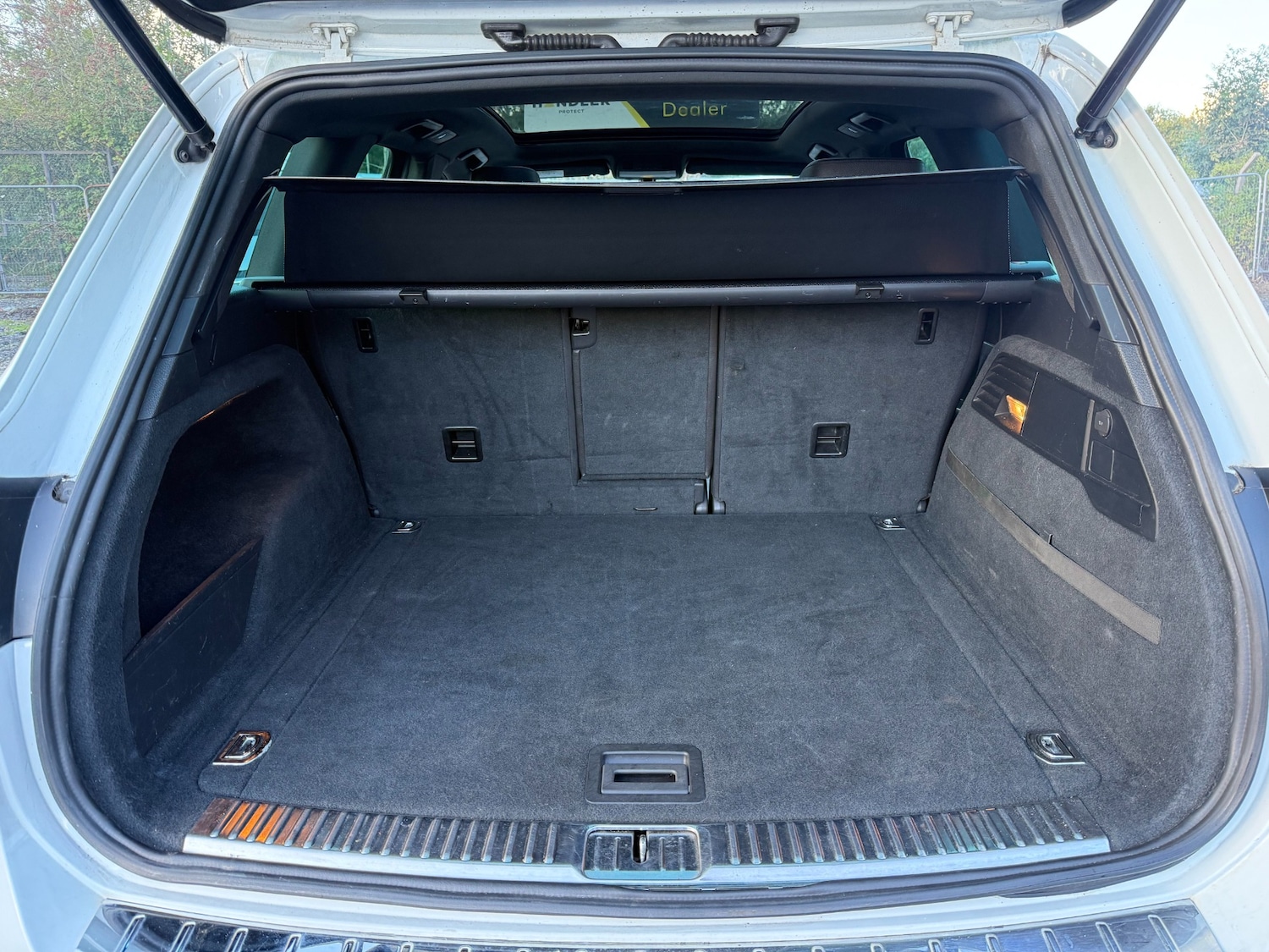Used Volkswagen Touareg 2014 for sale - 76361545: Photo 23