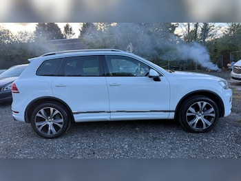 Used Volkswagen Touareg 2014 for sale - 76361545: Photo