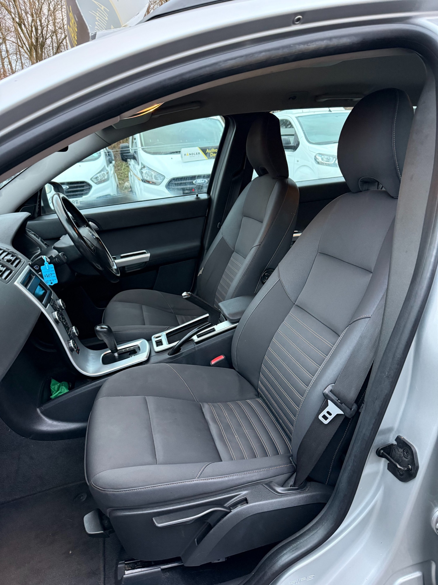 Used Volvo V50 2011 for sale - 77033127: Photo 15