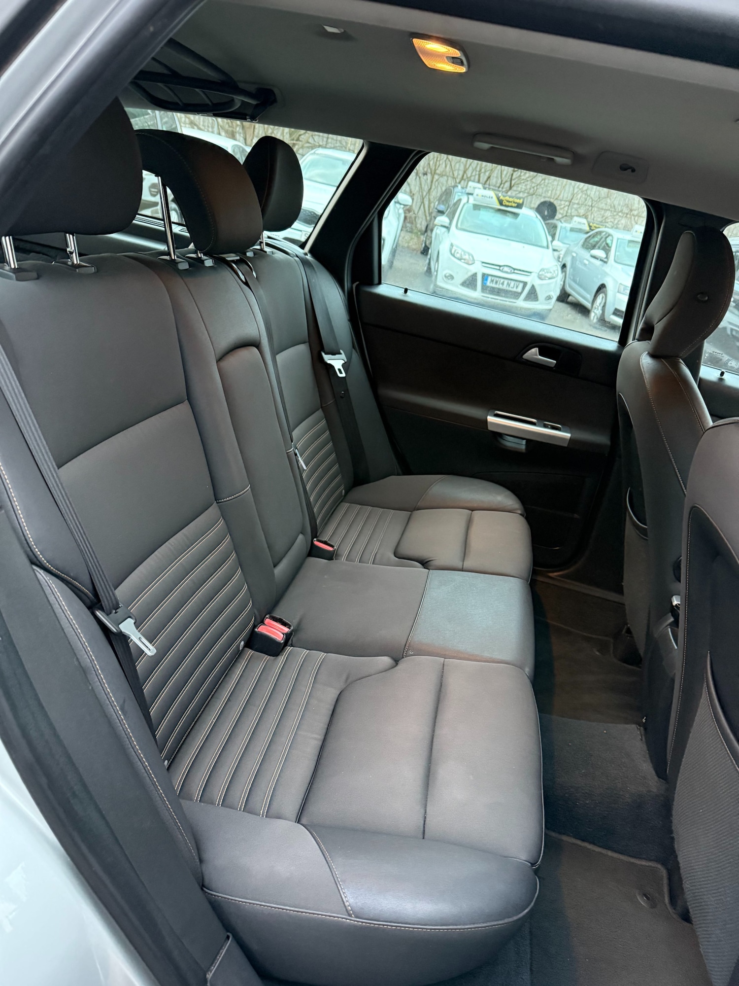 Used Volvo V50 2011 for sale - 77033127: Photo 18