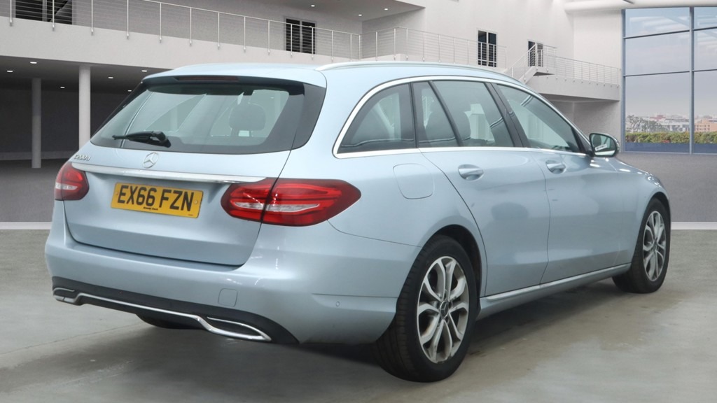 Used Mercedes-Benz C Class 2016 for sale - 78021811: Photo 3