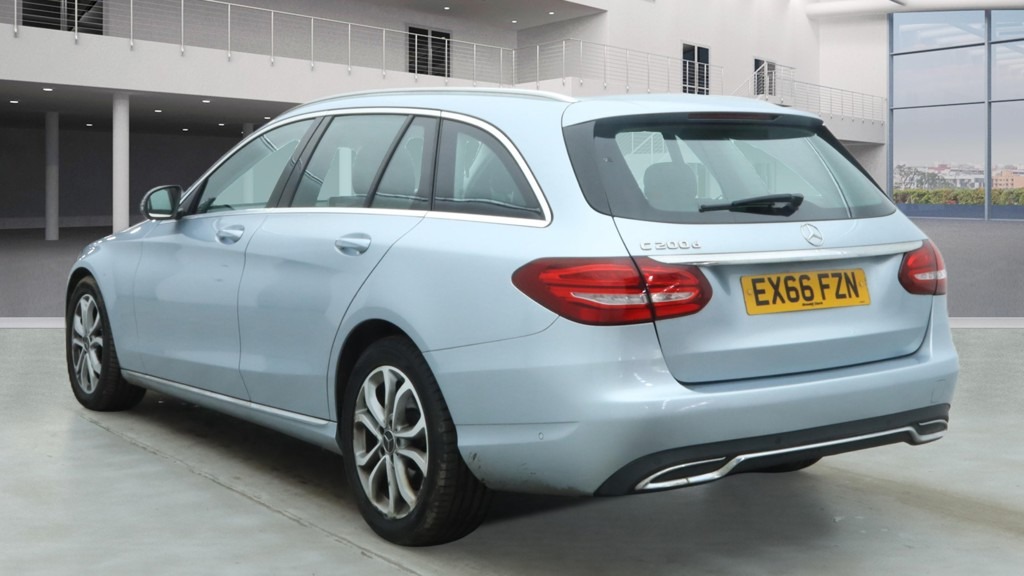 Used Mercedes-Benz C Class 2016 for sale - 78021811: Photo 4