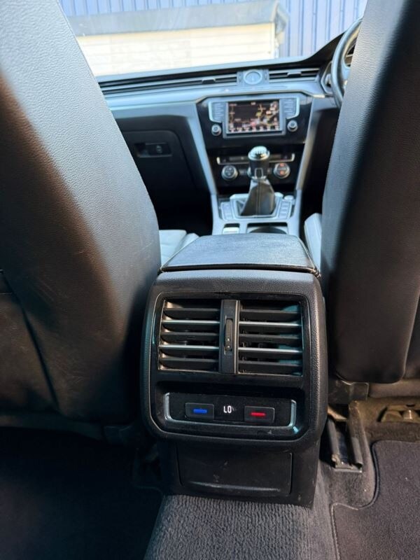 Used Volkswagen Passat 2015 for sale - 76243234: Photo 15