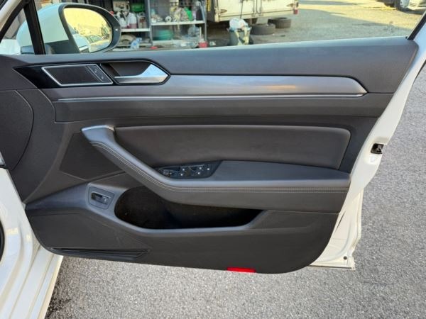 Used Volkswagen Passat 2015 for sale - 76243234: Photo 26