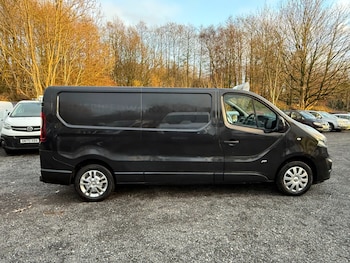 Used Vauxhall Vivaro 2018 for sale - 77034020: Photo