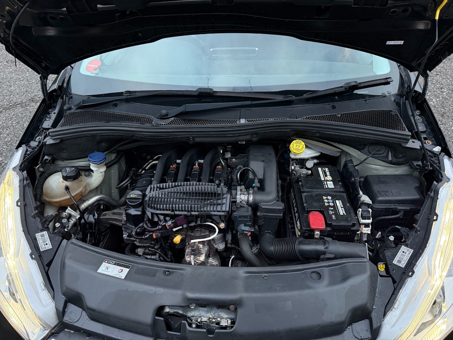 Used Peugeot 208 2017 for sale - 76879525: Photo 22