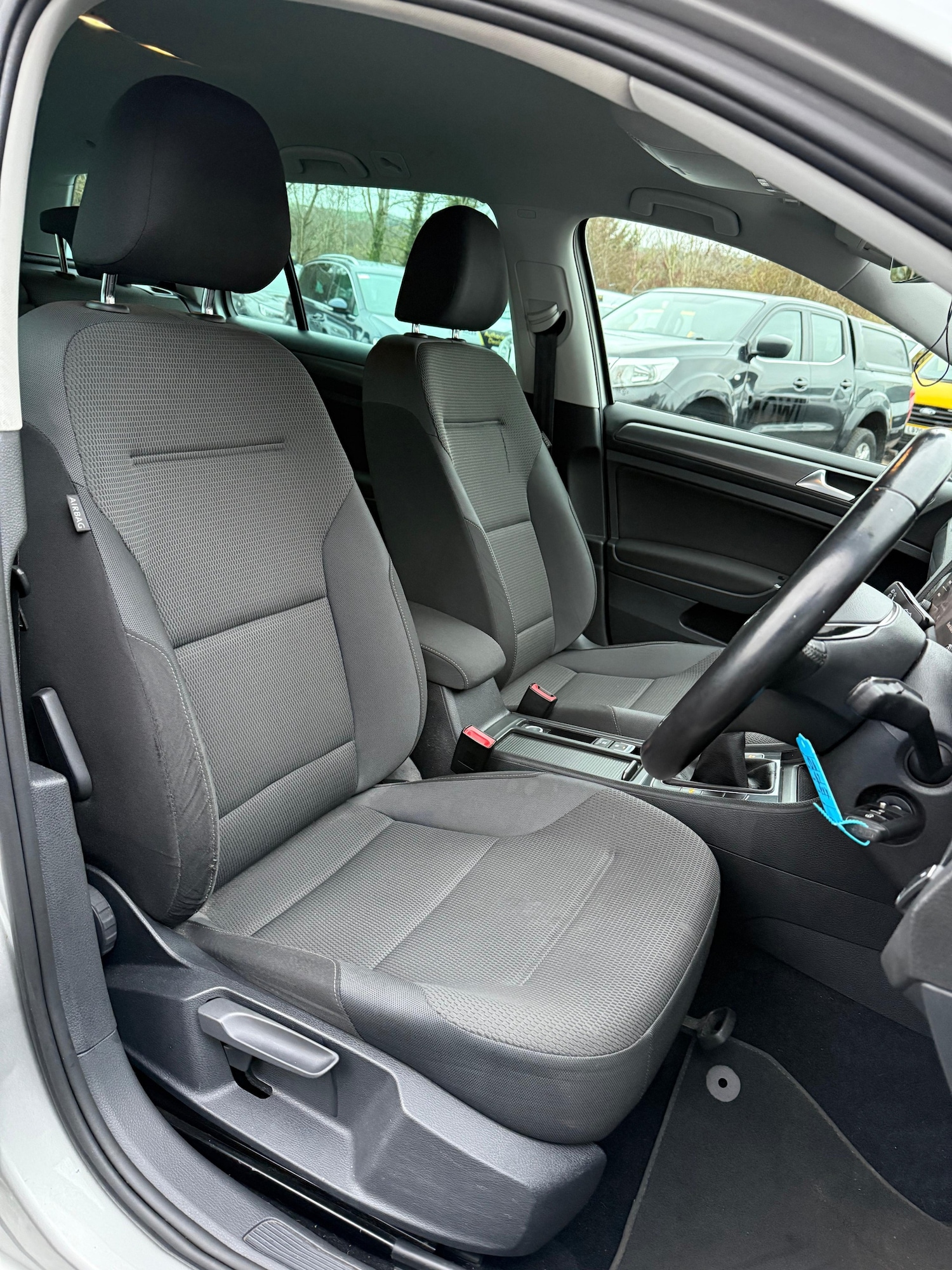 Used Volkswagen Golf 2017 for sale - 78144279: Photo 9