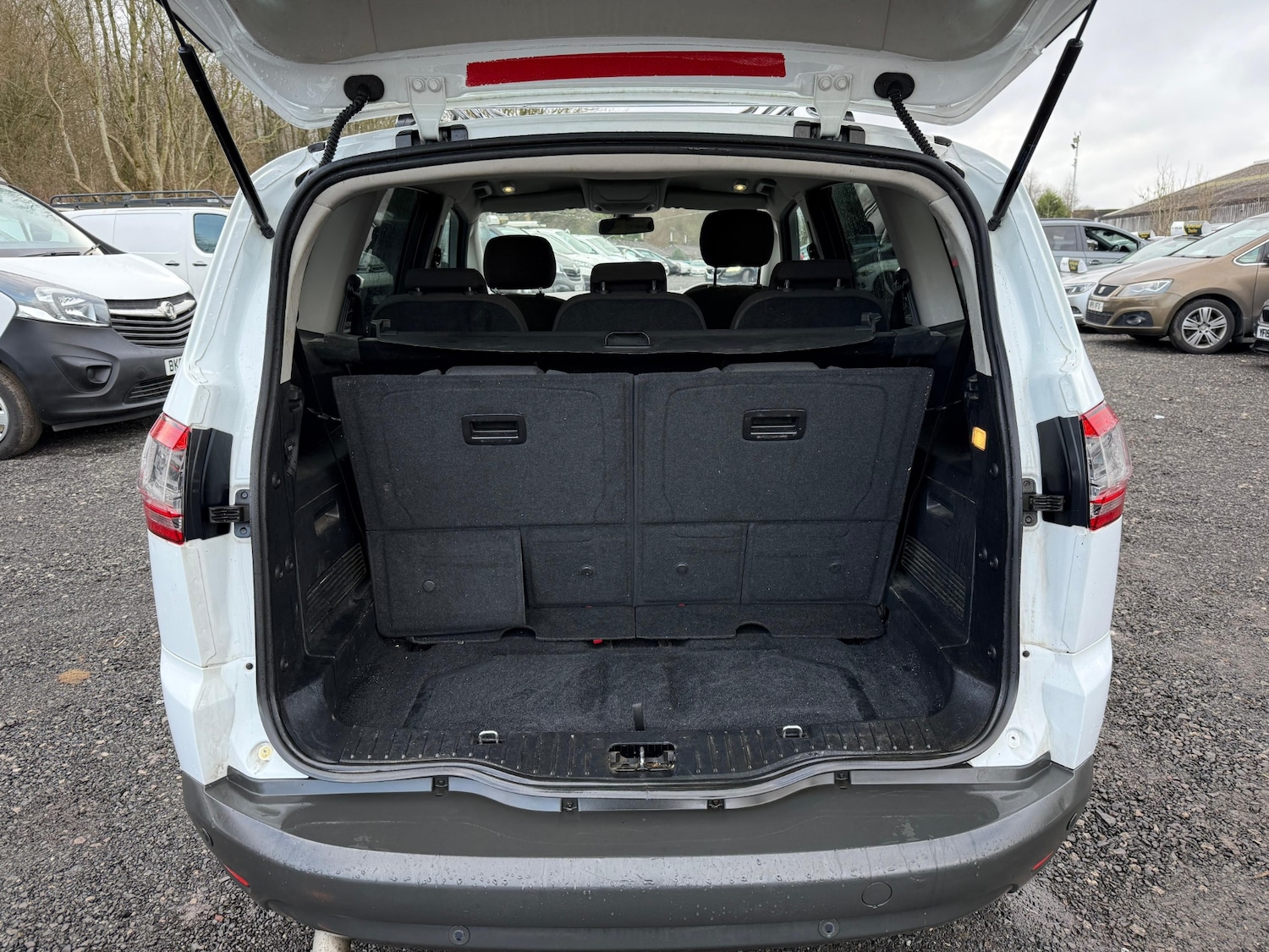 Used Ford S-Max 2013 for sale - 77195517: Photo 22