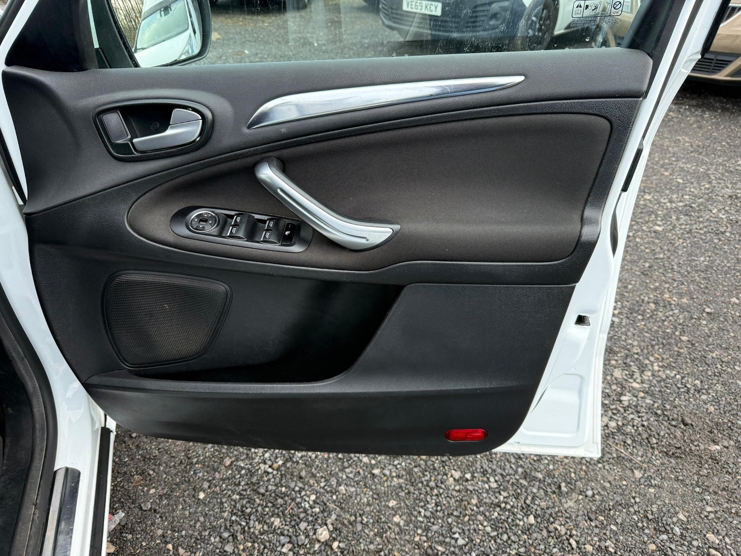 Used Ford S-Max 2013 for sale - 77195517: Photo 24